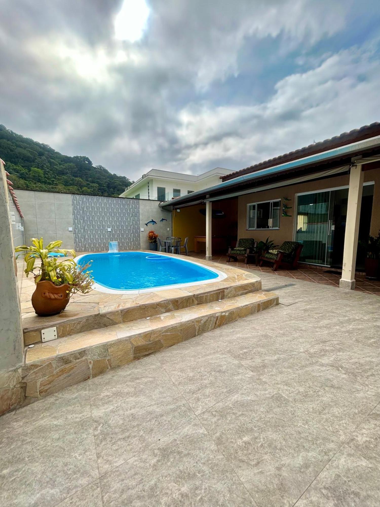 Casas Costamar * Caraguatatuba